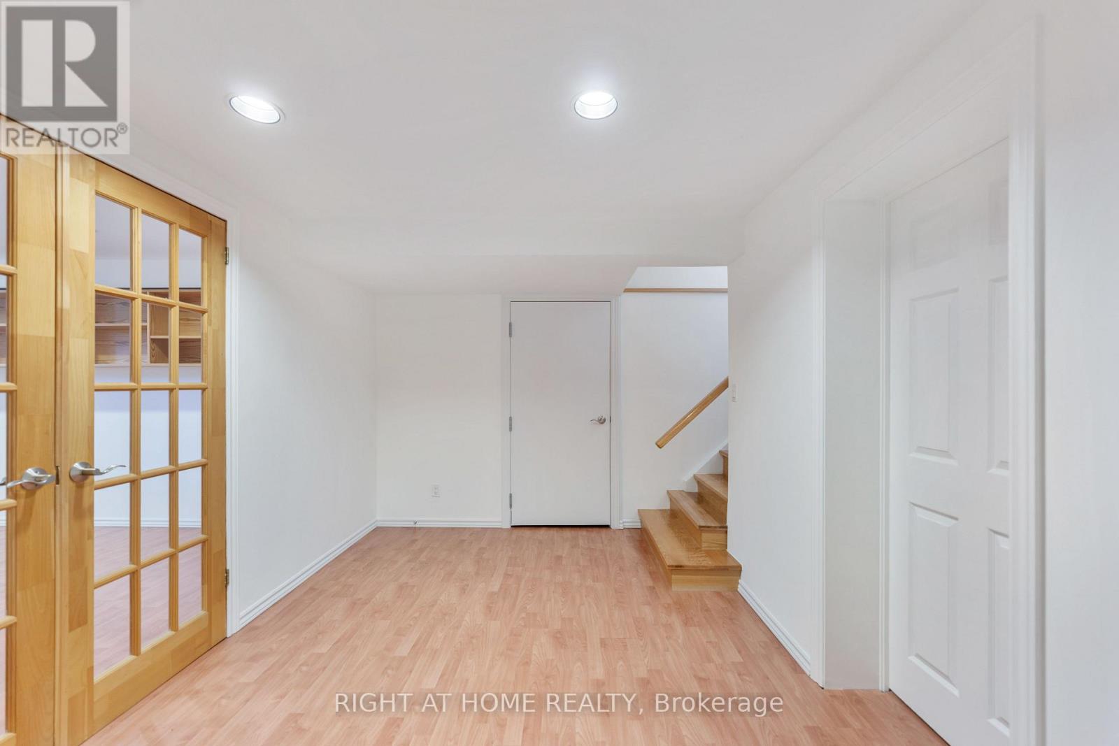 49 Tottenham Road, Toronto, Ontario  M3C 2J5 - Photo 25 - C13704312