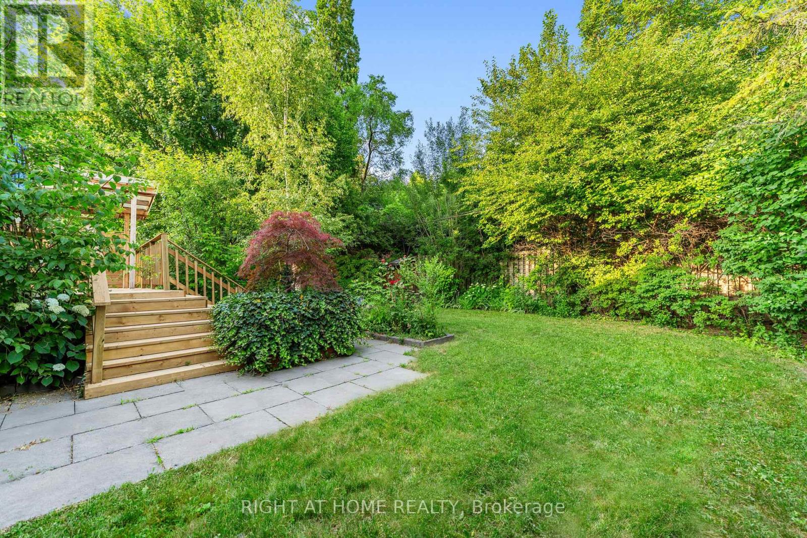 49 Tottenham Road, Toronto, Ontario  M3C 2J5 - Photo 36 - C13704312