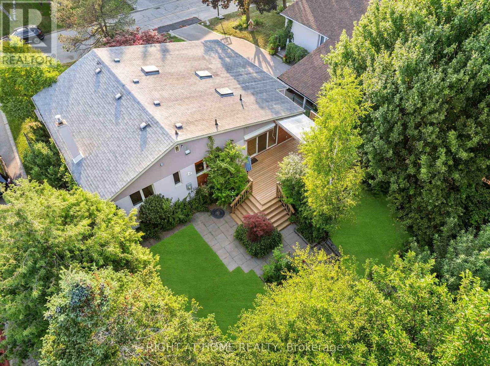 49 Tottenham Road, Toronto, Ontario  M3C 2J5 - Photo 41 - C13704312