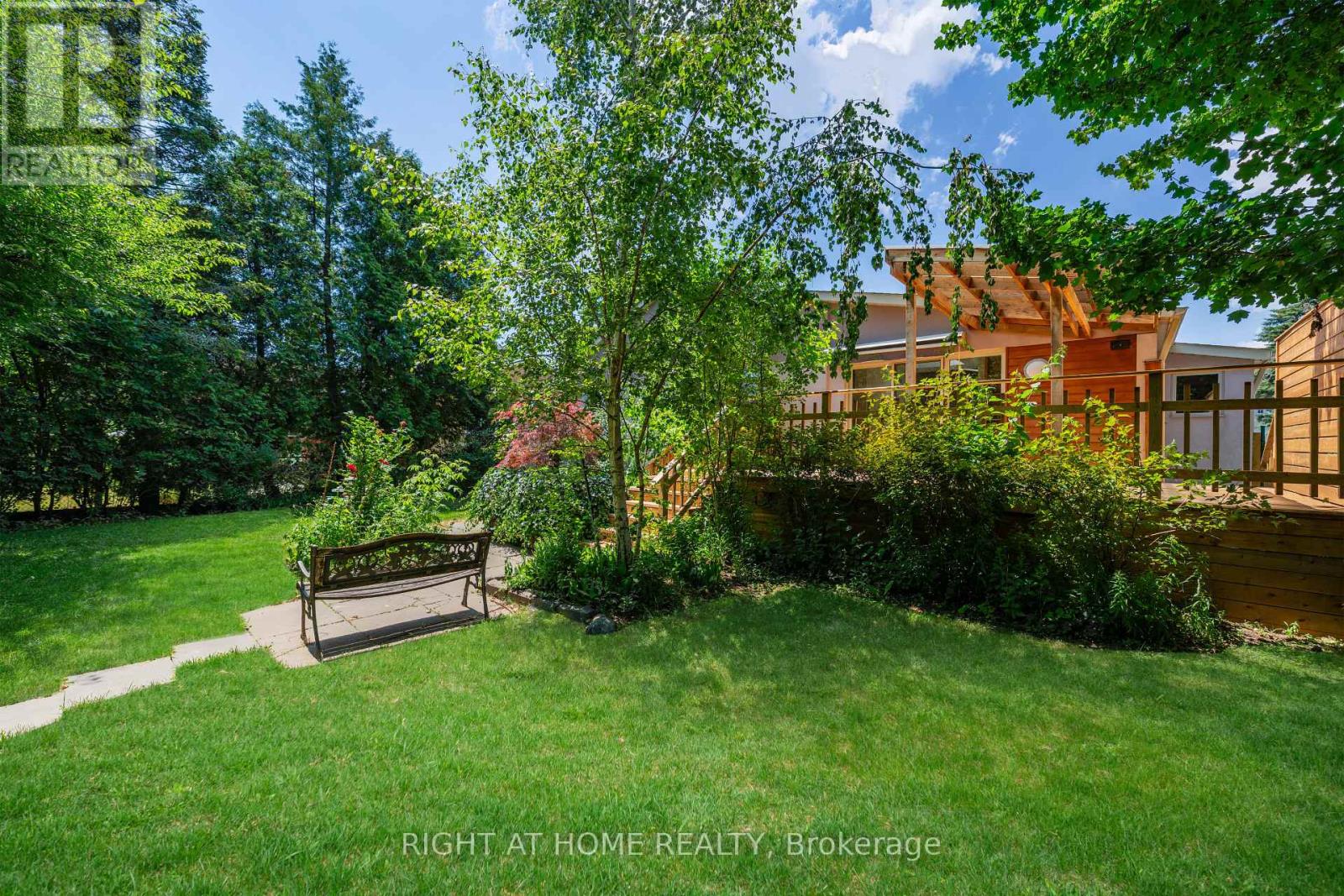 49 Tottenham Road, Toronto, Ontario  M3C 2J5 - Photo 42 - C13704312