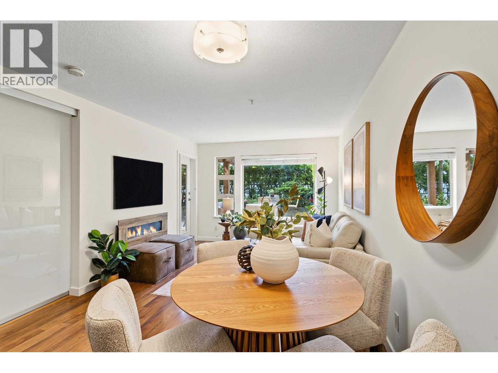 210 1677 Lloyd Avenue, North Vancouver, British Columbia  V7P 0B1 - Photo 7 - R3157266