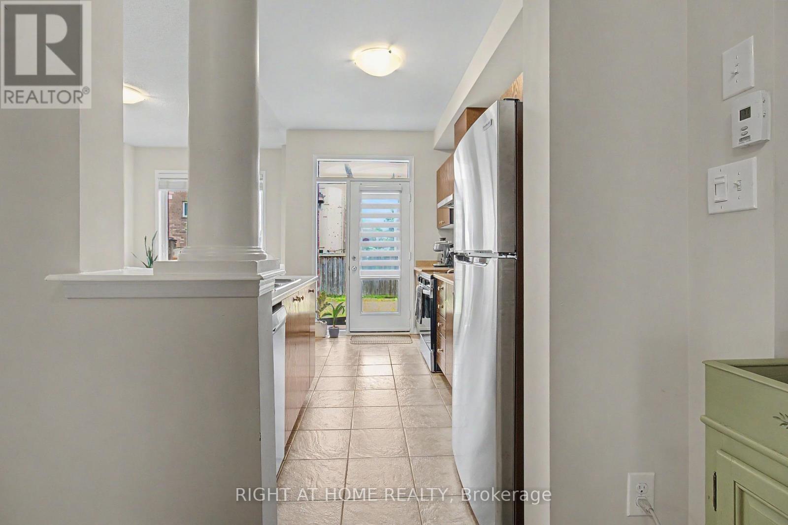 2051 Fiddlers Way, Oakville, Ontario  L6M 0M4 - Photo 11 - W13704306