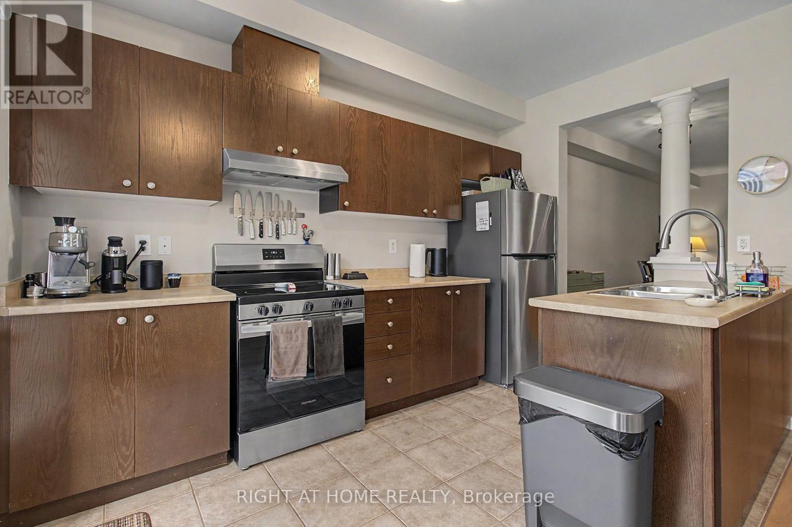 2051 Fiddlers Way, Oakville, Ontario  L6M 0M4 - Photo 13 - W13704306