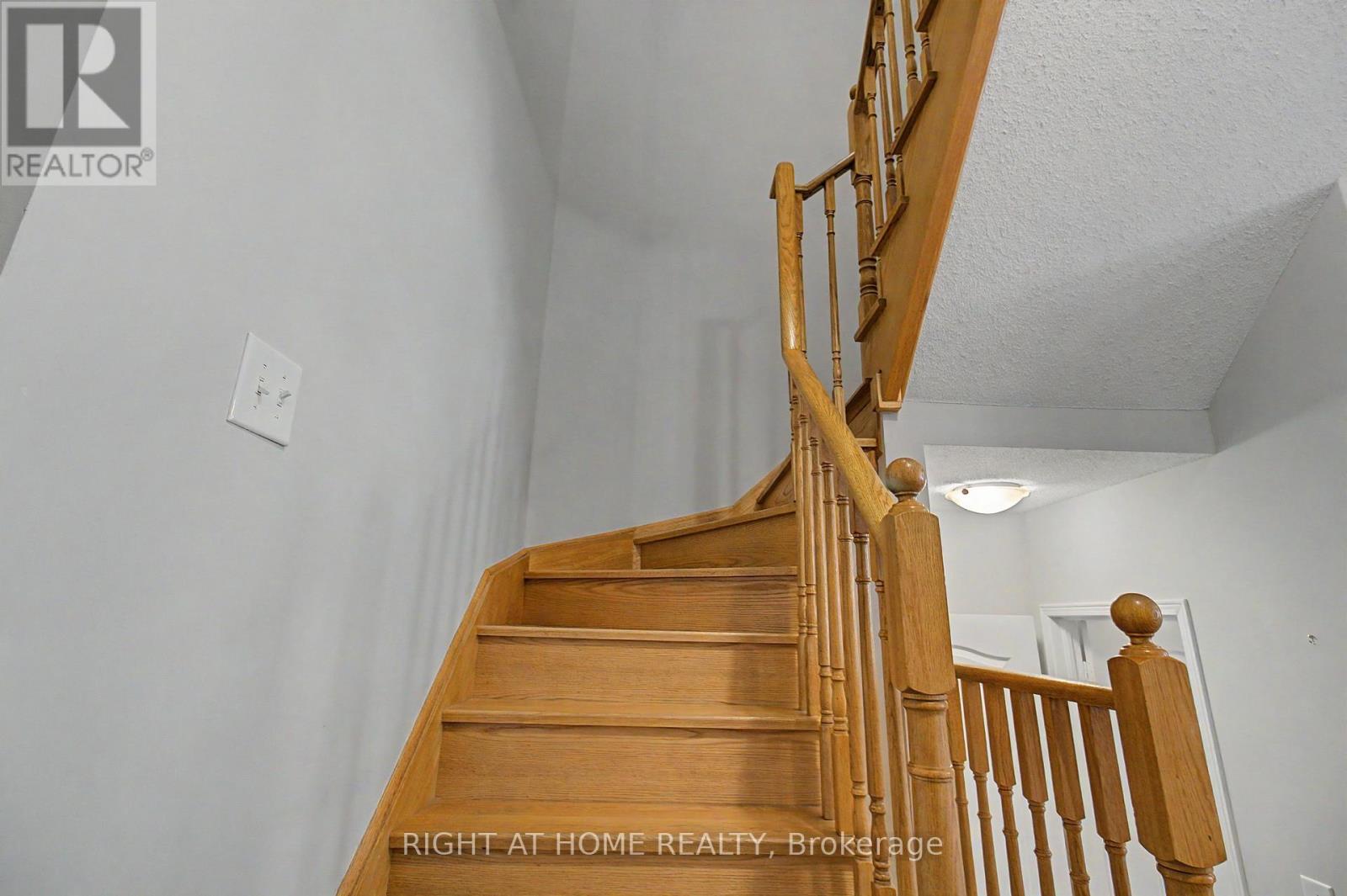 2051 Fiddlers Way, Oakville, Ontario  L6M 0M4 - Photo 18 - W13704306