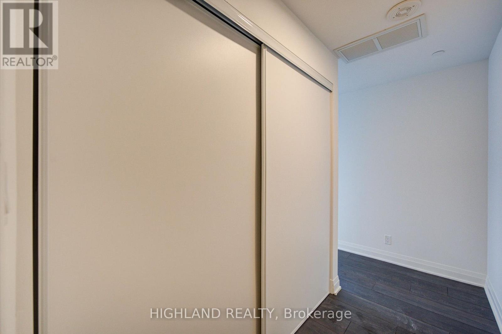 2804 - 4015 The Exchange Road, Mississauga, Ontario  L5B 0N9 - Photo 11 - W13701276