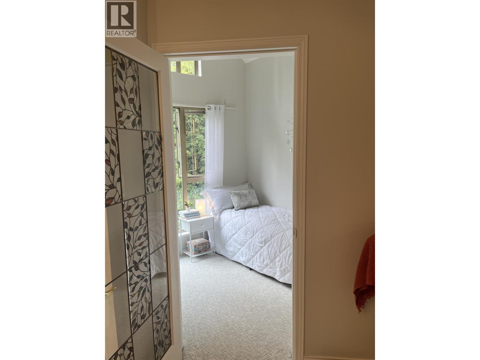 405 3658 Banff Court, North Vancouver, British Columbia V7H 2Z9 - Photo 6 - R3140865
