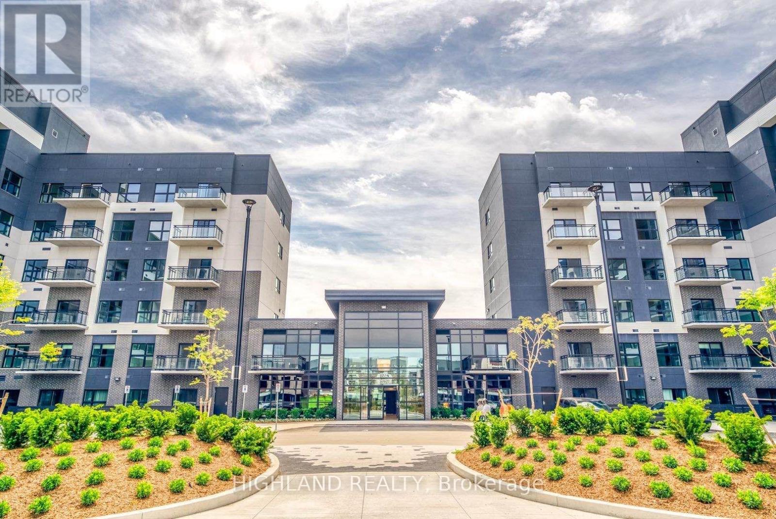 129 - 102 GROVEWOOD COMMON, Oakville, Ontario