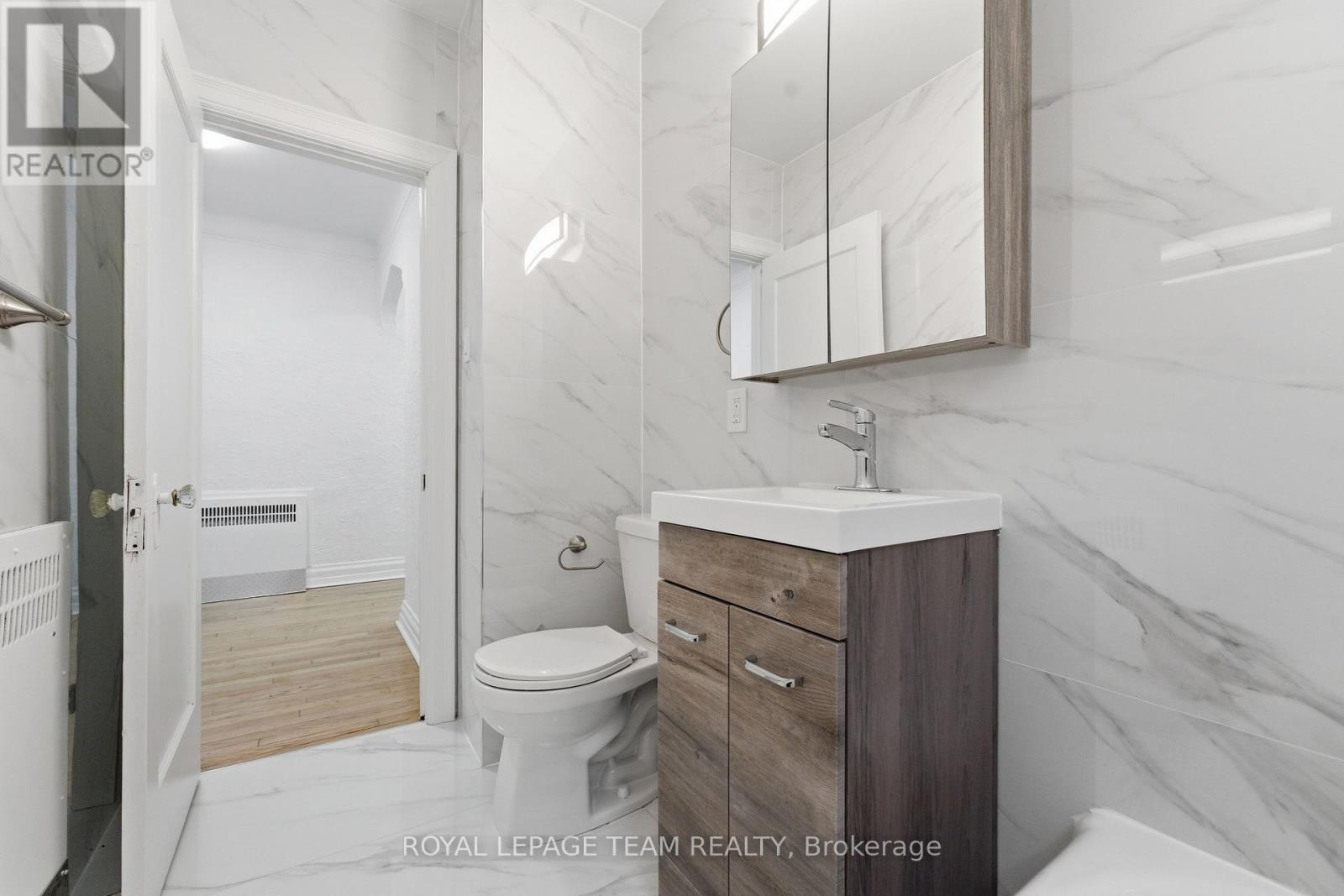 30 - 235 Cooper Street, Ottawa, Ontario  K2P 1L7 - Photo 13 - X13704350
