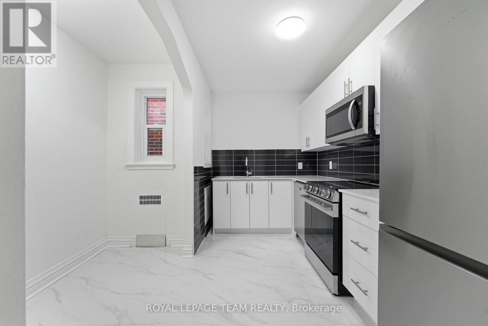30 - 235 Cooper Street, Ottawa, Ontario  K2P 1L7 - Photo 7 - X13704350
