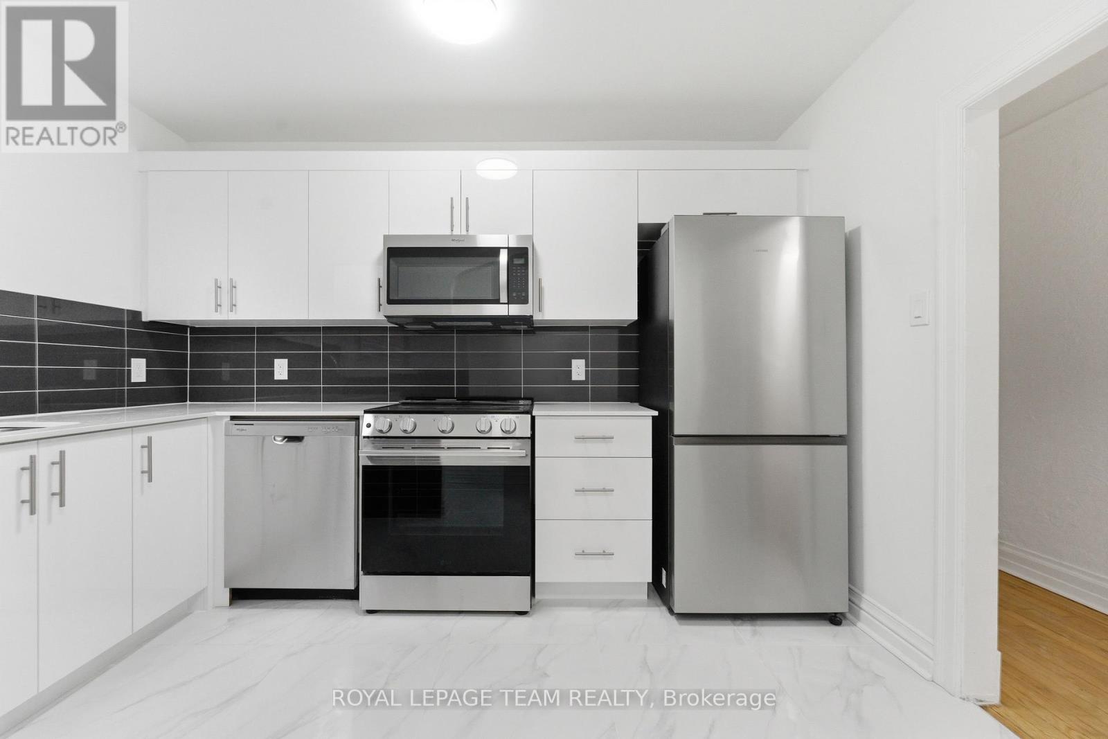 30 - 235 Cooper Street, Ottawa, Ontario  K2P 1L7 - Photo 8 - X13704350