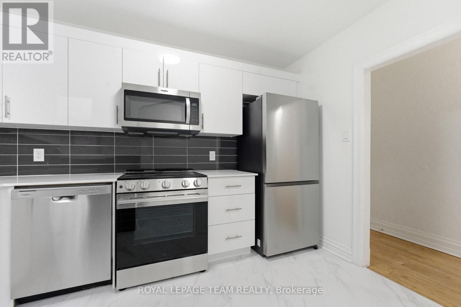 30 - 235 Cooper Street, Ottawa, Ontario  K2P 1L7 - Photo 9 - X13704350