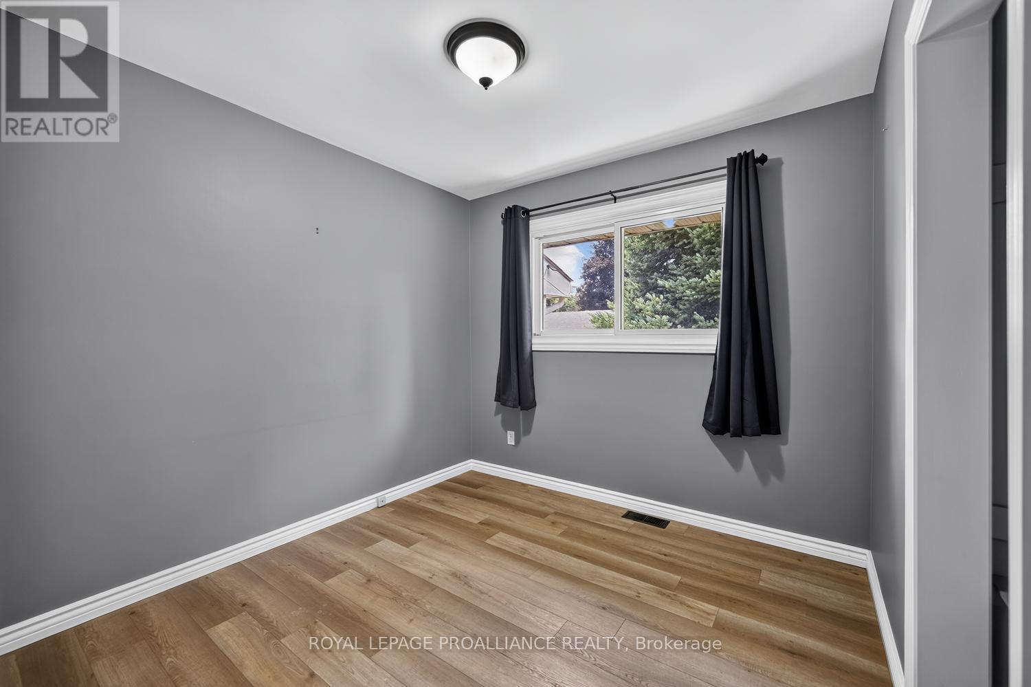 402 Linda Street, Prescott, Ontario  K0E 1T0 - Photo 11 - X13704354