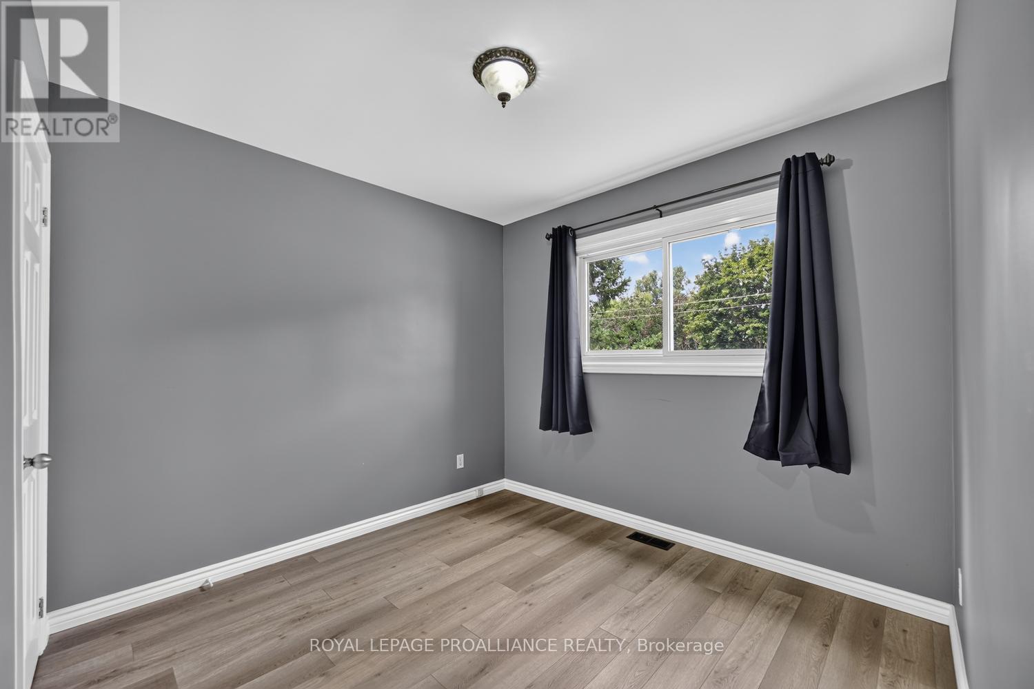 402 Linda Street, Prescott, Ontario  K0E 1T0 - Photo 12 - X13704354