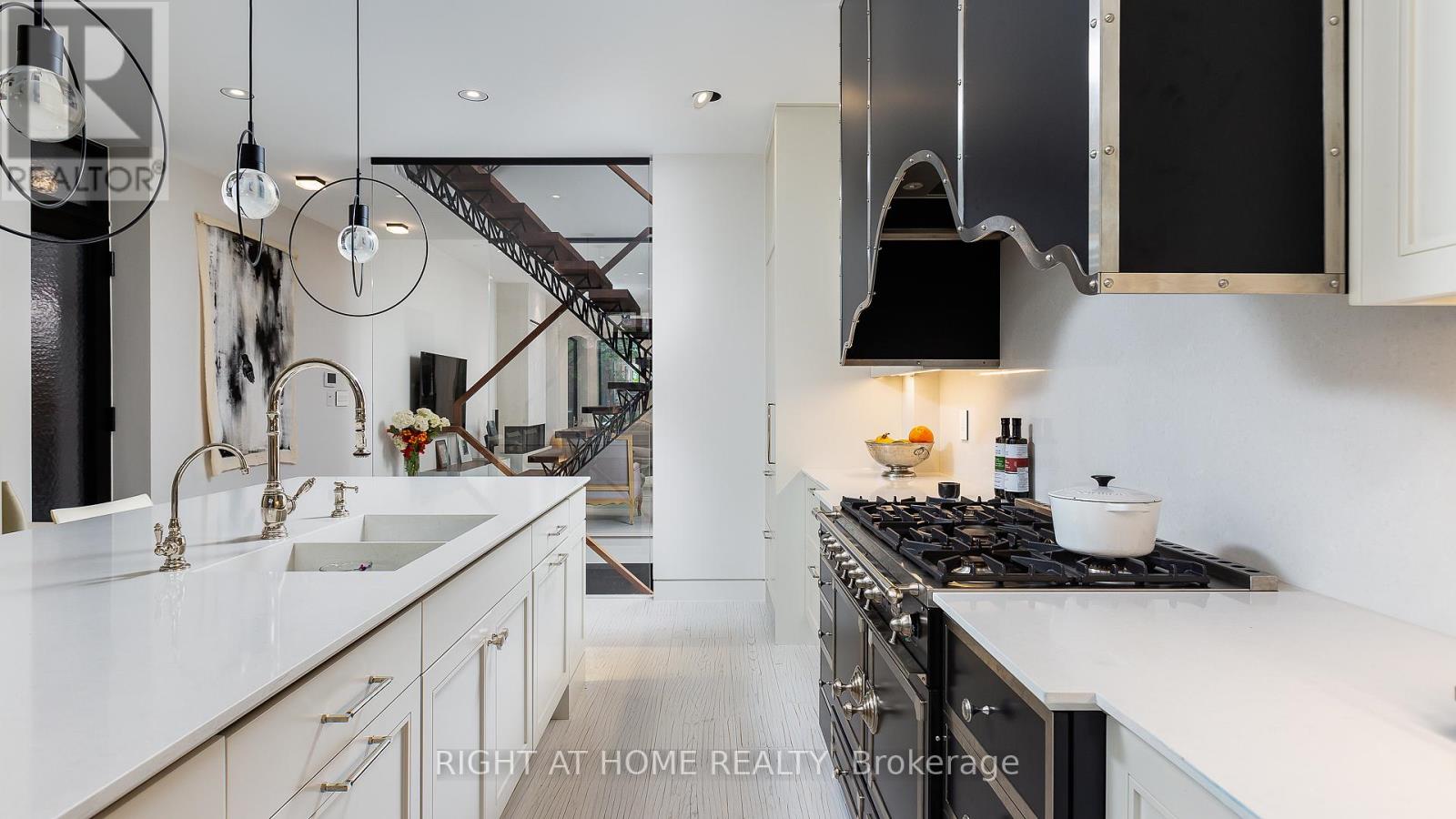 53 Hazelton Avenue, Toronto (Annex), Ontario  M5R 2E3 - Photo 16 - C13704334
