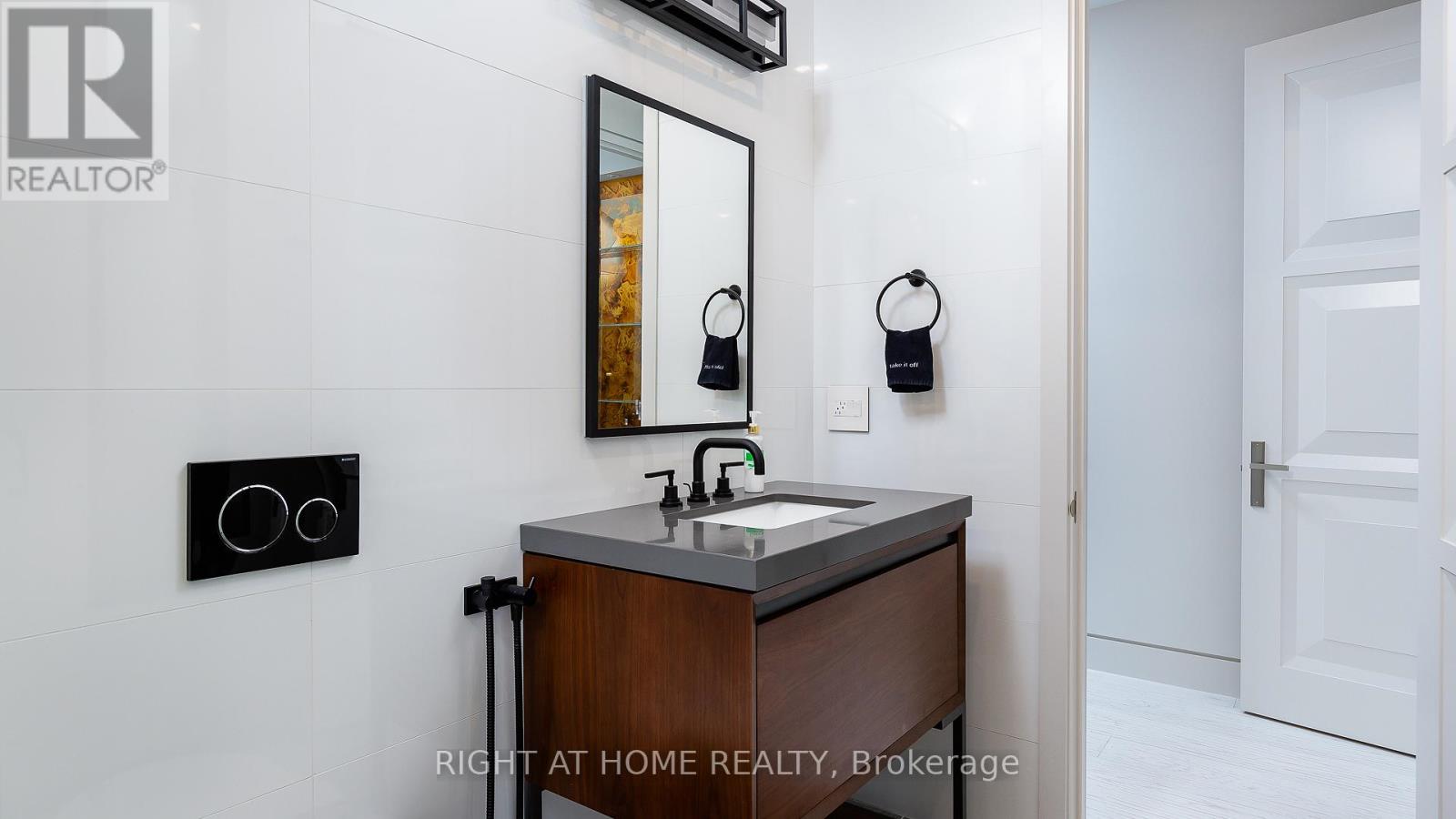 53 Hazelton Avenue, Toronto (Annex), Ontario  M5R 2E3 - Photo 29 - C13704334