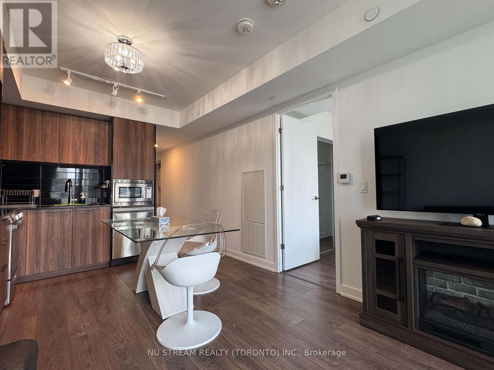 1710 - 501 Yonge Street, Toronto, Ontario  M4Y 0G8 - Photo 10 - C13704338