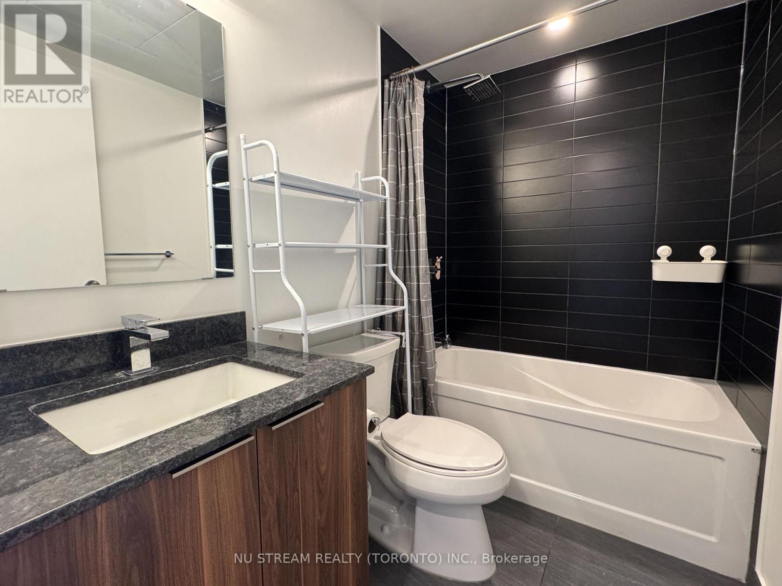 1710 - 501 Yonge Street, Toronto, Ontario  M4Y 0G8 - Photo 4 - C13704338