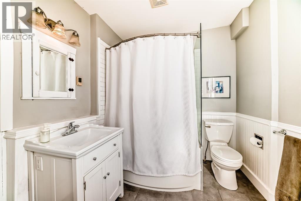 2125 36 Avenue Sw, Calgary, Alberta  T2T 2H1 - Photo 13 - A2283429