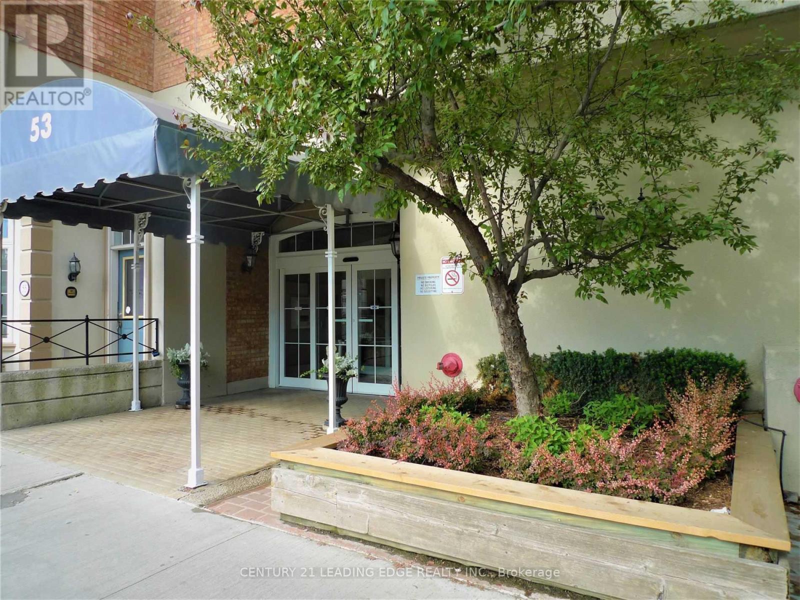 461 - 49 MCCAUL STREET, Toronto, Ontario