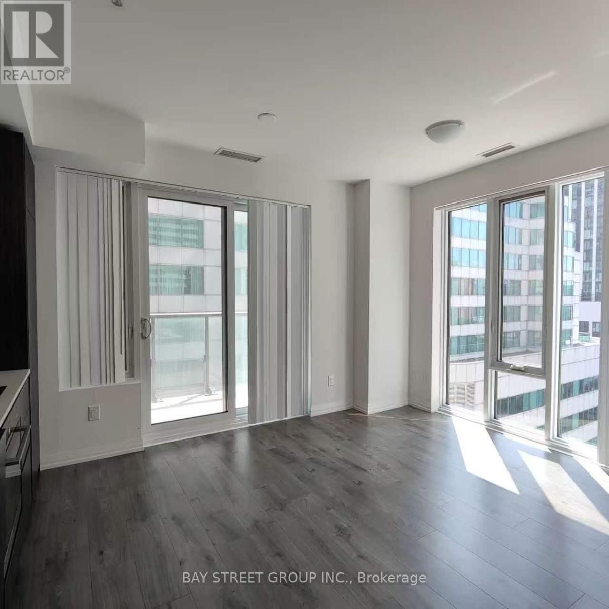 1612 - 8 WIDMER STREET, Toronto, Ontario