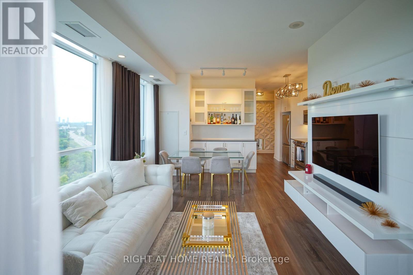 1509 - 18 Graydon Hall Drive, Toronto, Ontario  M3A 2Z9 - Photo 4 - C13704362