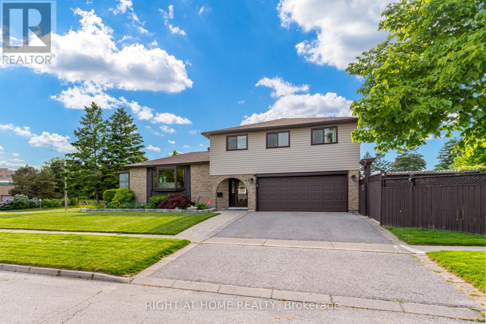 51 LEWIN CRESCENT, Ajax, Ontario