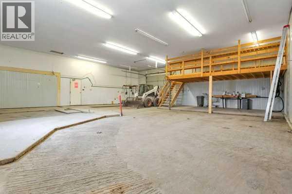 709 Main Avenue W, Sundre, Alberta T0M 1X0 - Photo 25 - A2337583