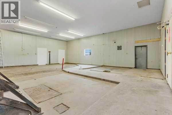 709 Main Avenue W, Sundre, Alberta T0M 1X0 - Photo 27 - A2337583