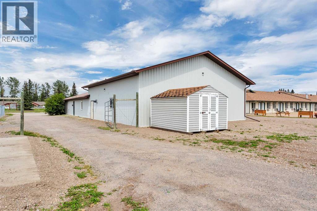 709 Main Avenue W, Sundre, Alberta T0M 1X0 - Photo 31 - A2337583