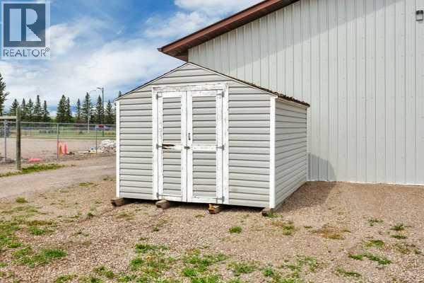 709 Main Avenue W, Sundre, Alberta T0M 1X0 - Photo 32 - A2337583