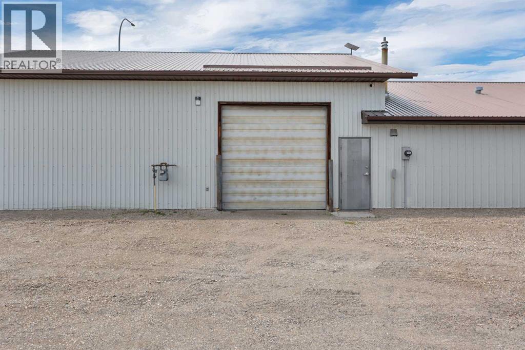 709 Main Avenue W, Sundre, Alberta T0M 1X0 - Photo 34 - A2337583