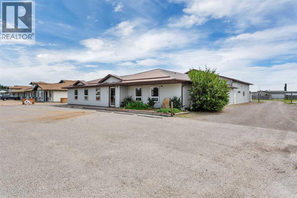 709 Main Avenue W, Sundre, Alberta T0M 1X0 - Photo 38 - A2337583