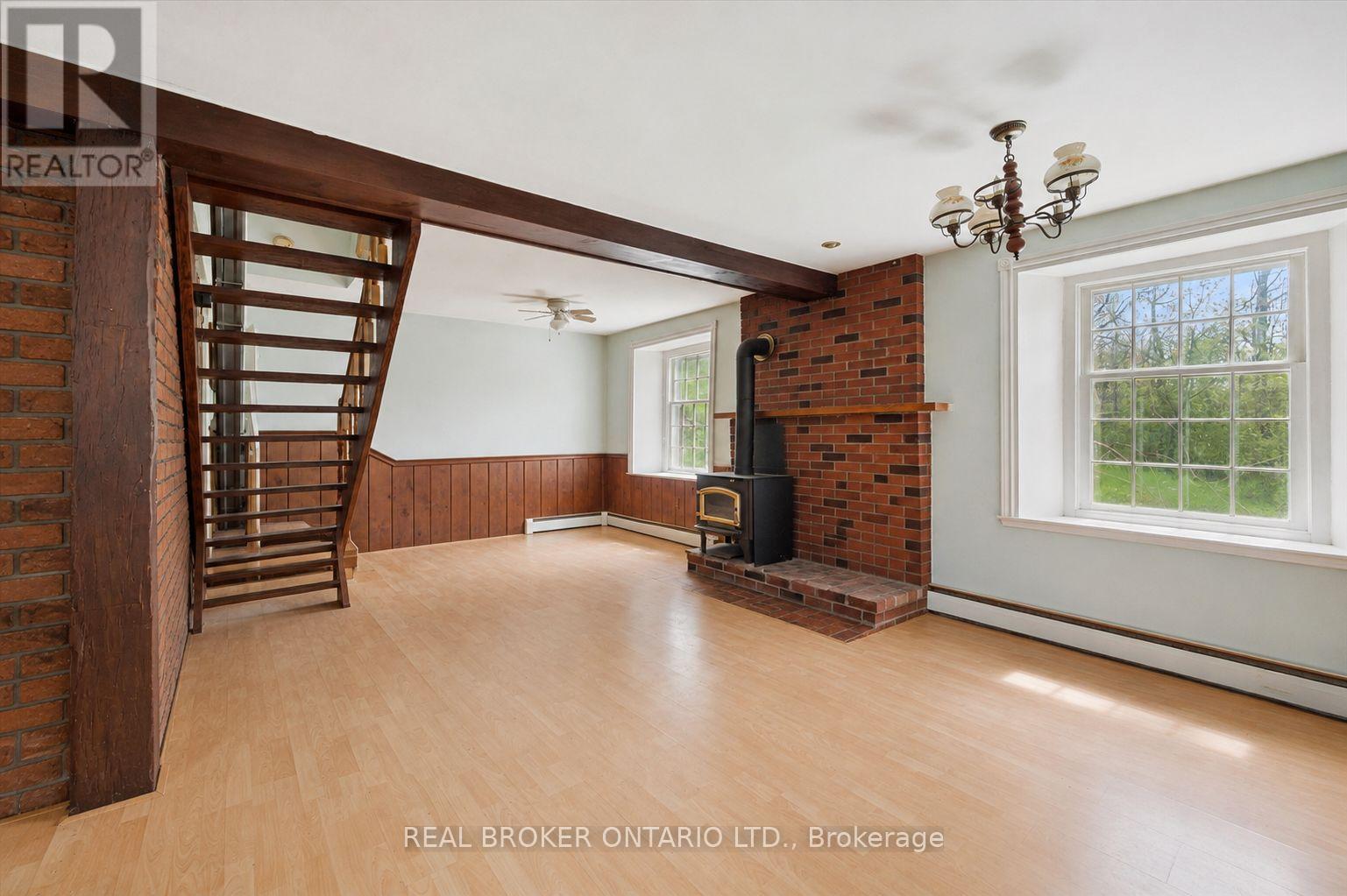 36 Elgin Street E, Woolwich, Ontario  N0B 1N0 - Photo 3 - X13704388