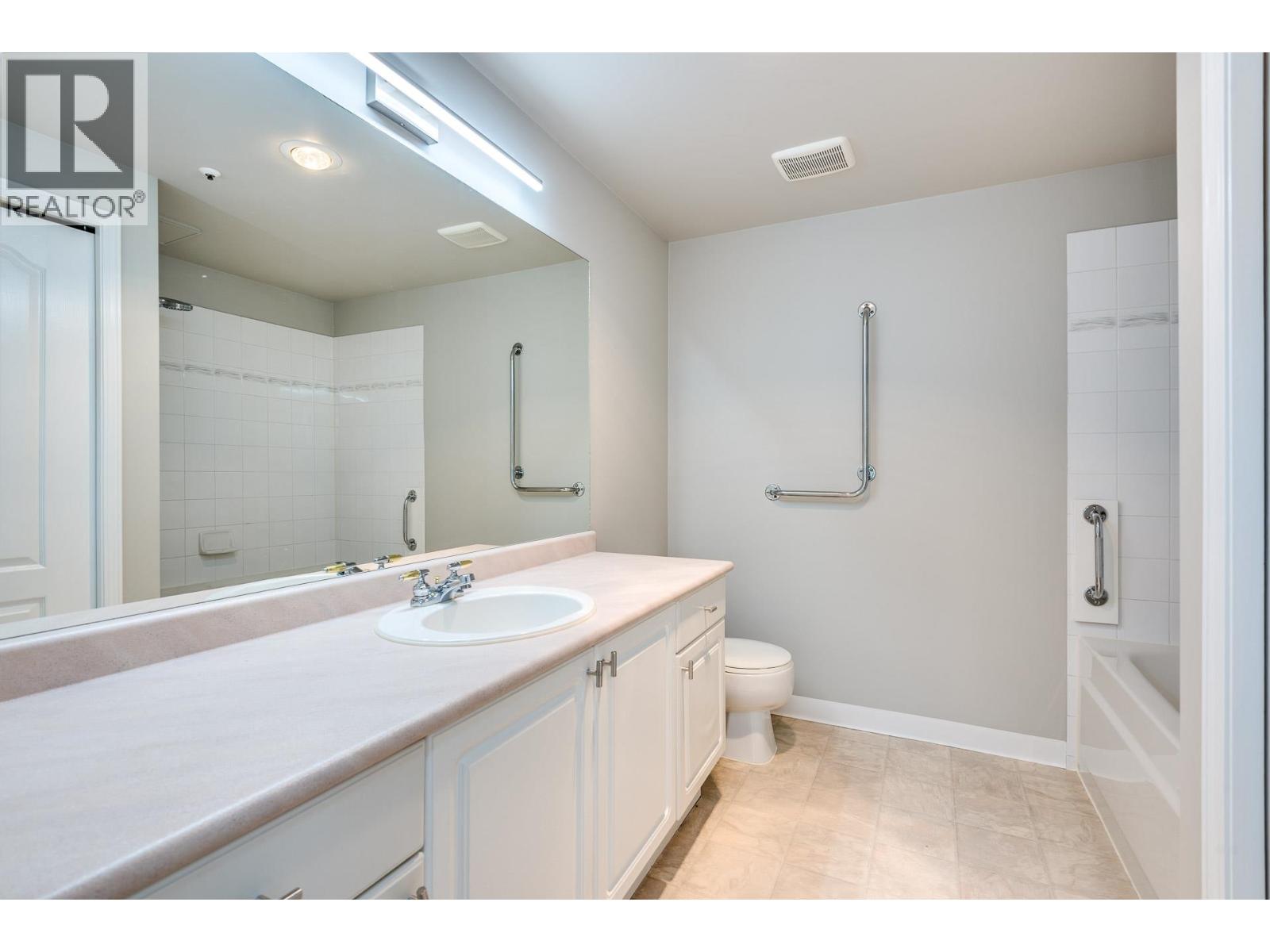 212 2978 Burlington Drive, Coquitlam, British Columbia V3B 7S6 - Photo 23 - R3156715