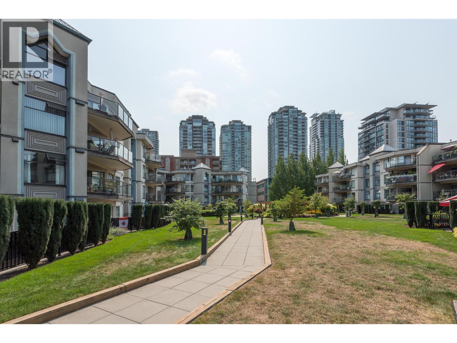 212 2978 Burlington Drive, Coquitlam, British Columbia V3B 7S6 - Photo 3 - R3156715