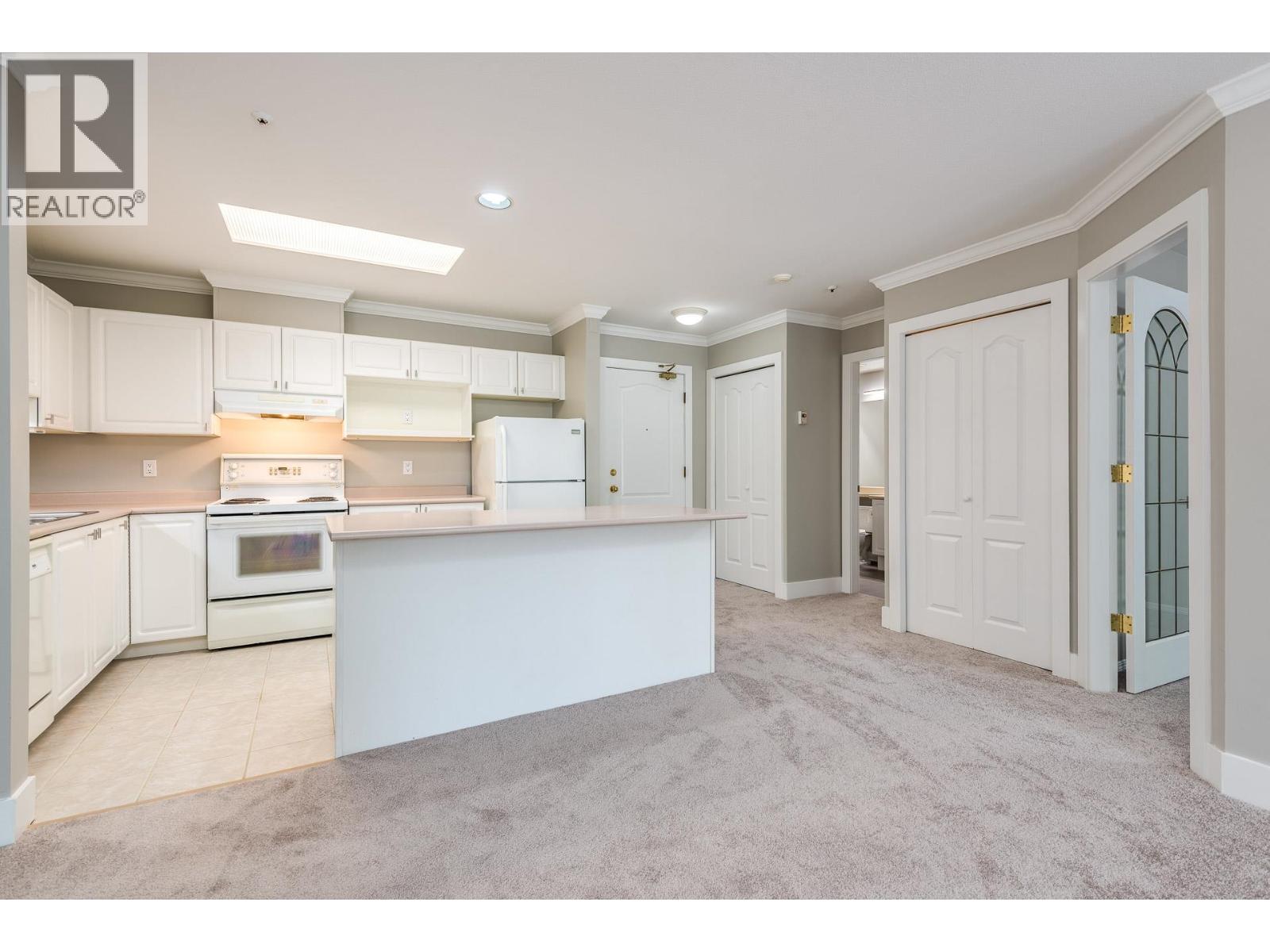 212 2978 Burlington Drive, Coquitlam, British Columbia V3B 7S6 - Photo 10 - R3156715