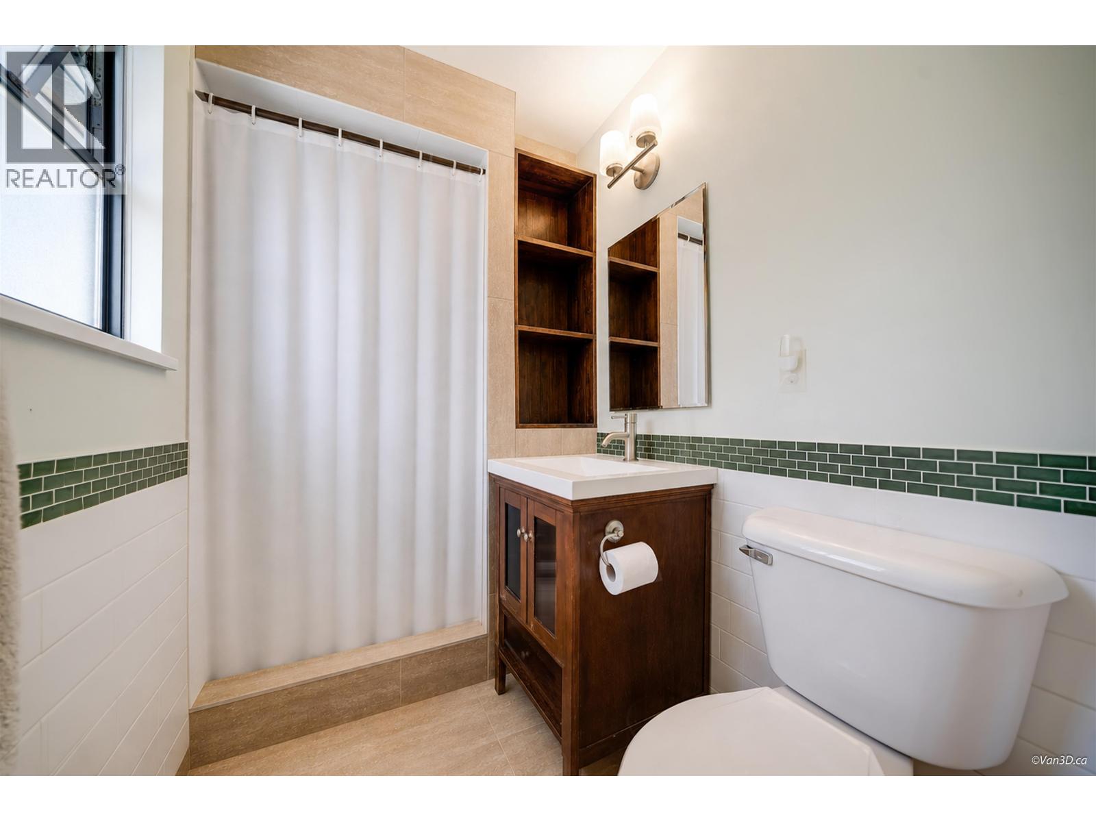2871 Mccoomb Drive, Coquitlam, British Columbia  V3B 6L2 - Photo 10 - R3157452