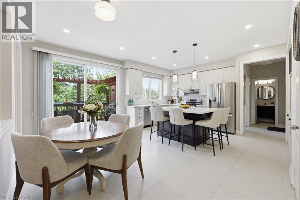 2295 GLAZEBROOK Circle, Oakville, Ontario