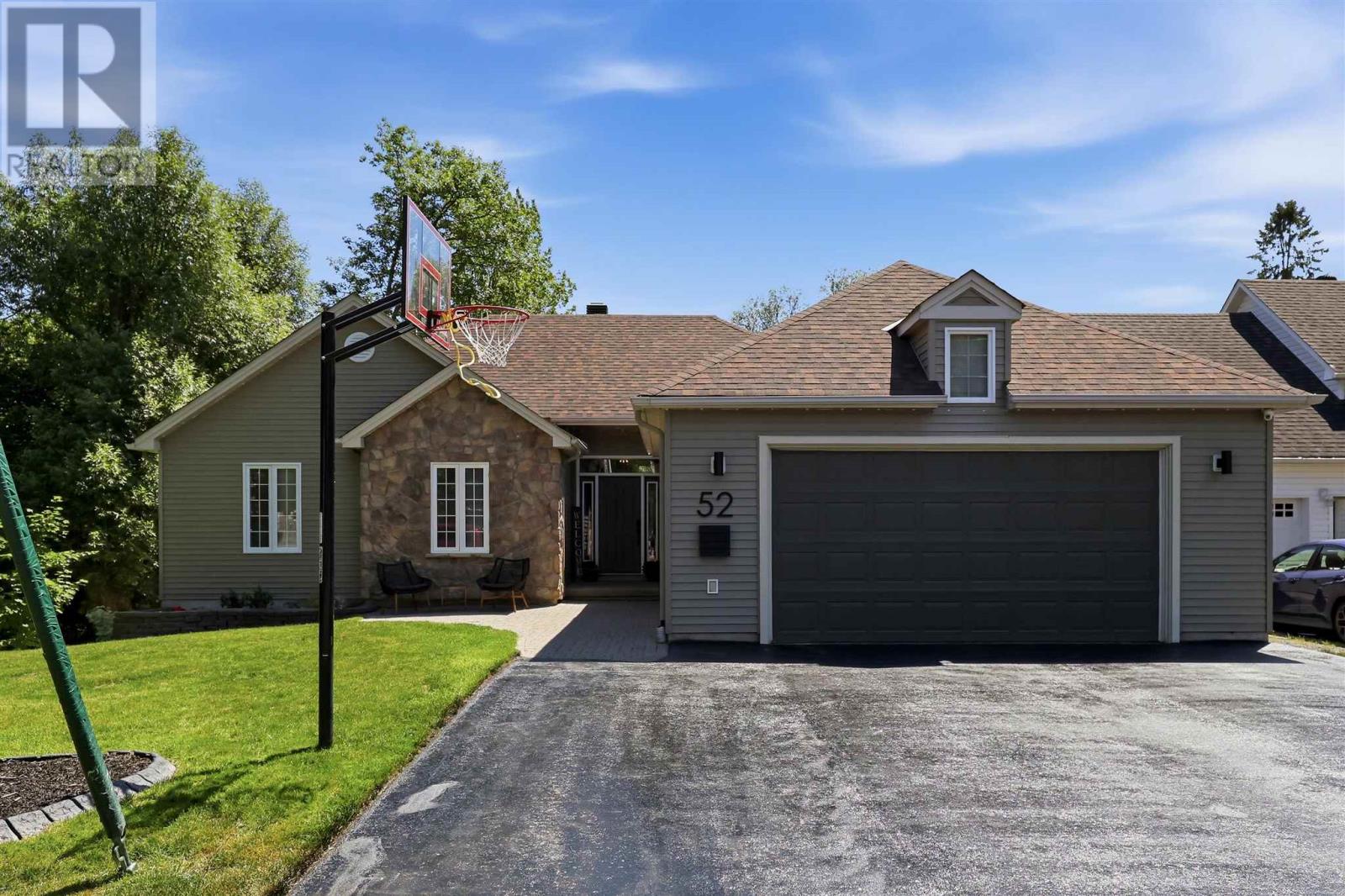 52 Borron AVE, Sault Ste. Marie, Ontario