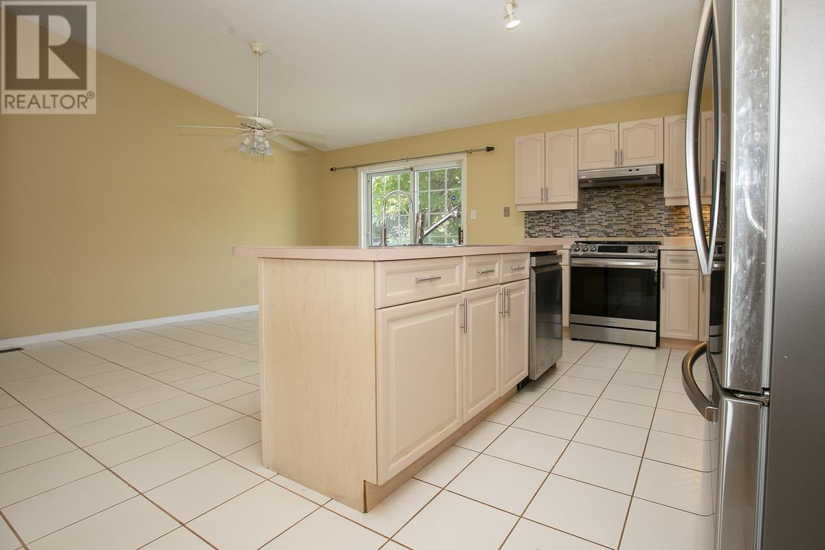 987 Lake St, Sault Ste. Marie, Ontario  P6B 6C9 - Photo 26 - SM262232