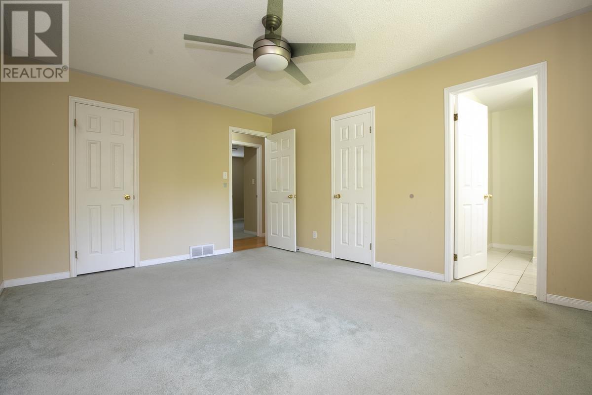 987 Lake St, Sault Ste. Marie, Ontario  P6B 6C9 - Photo 33 - SM262232