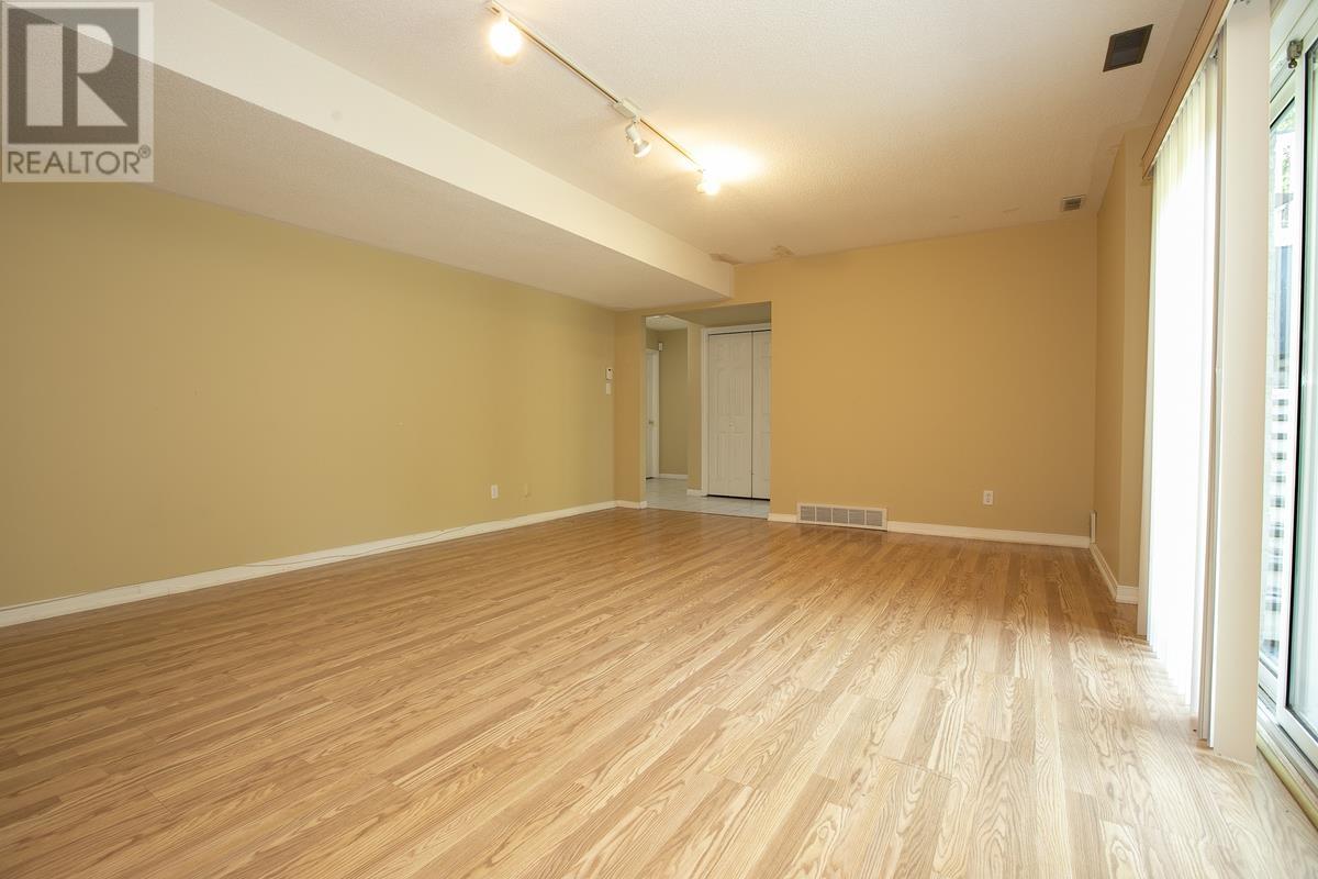 987 Lake St, Sault Ste. Marie, Ontario  P6B 6C9 - Photo 42 - SM262232