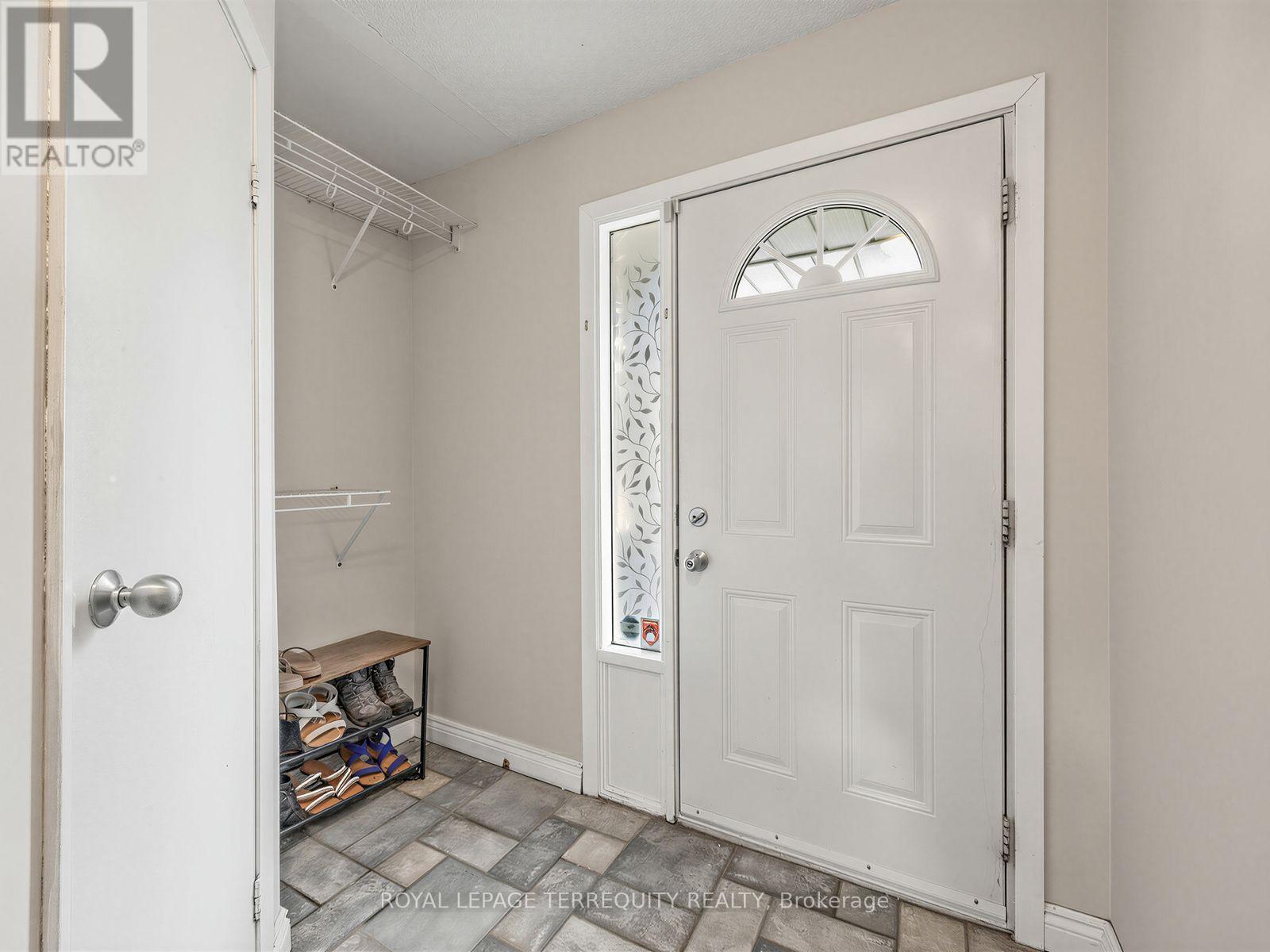 19 - 1330 Trowbridge Drive, Oshawa, Ontario  L1G 7L1 - Photo 2 - E13698820