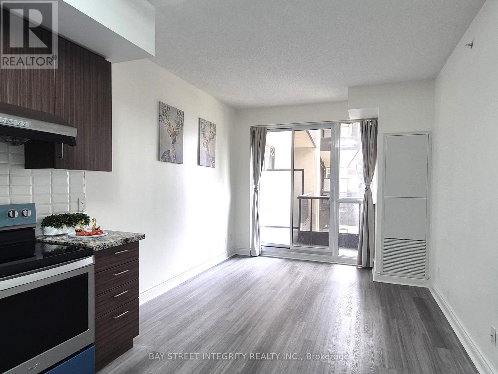 701 - 38 Cedarland Drive, Markham, Ontario  L6G 0G7 - Photo 3 - N13702534
