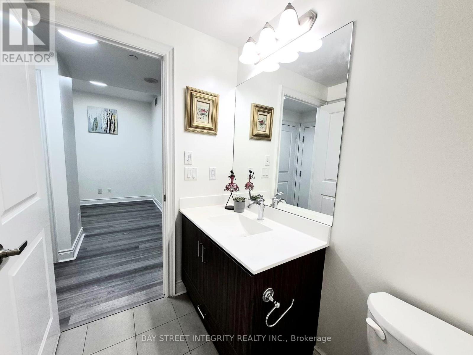 701 - 38 Cedarland Drive, Markham, Ontario  L6G 0G7 - Photo 7 - N13702534