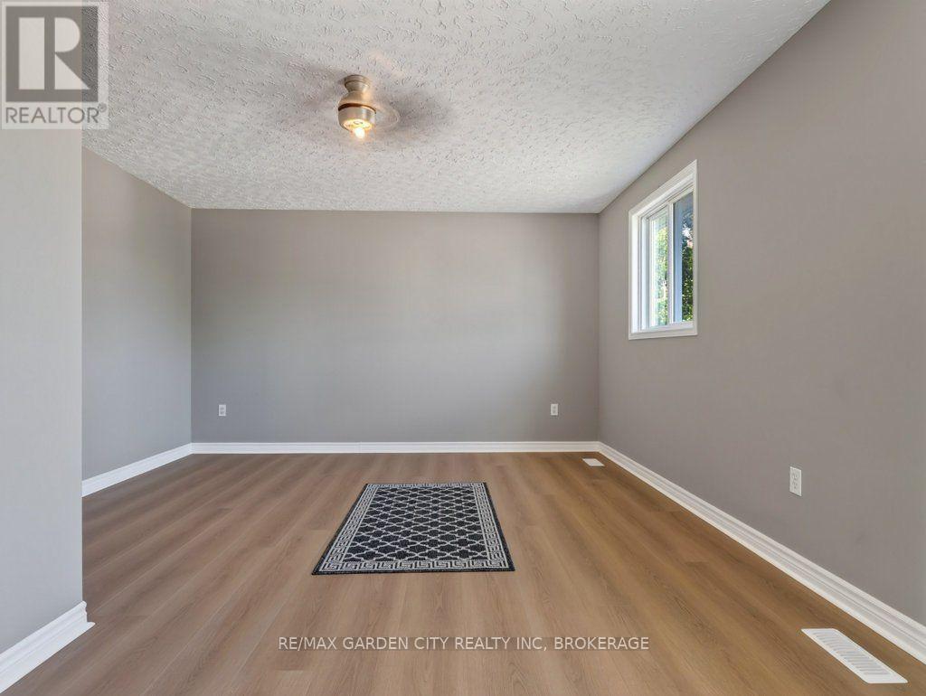 211 Morton Street S, Thorold, Ontario  L2V 1C8 - Photo 20 - X13653018