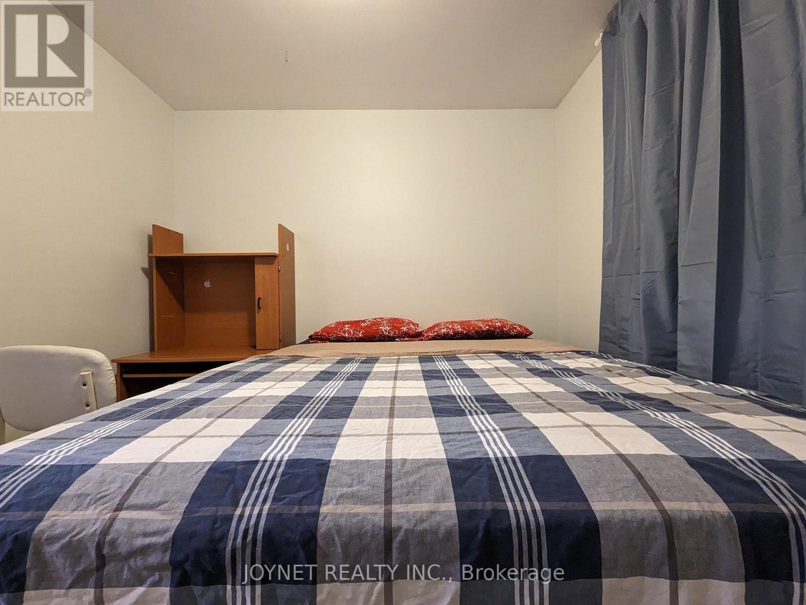 Unknown Address, ,     - Photo 1 - C13704402