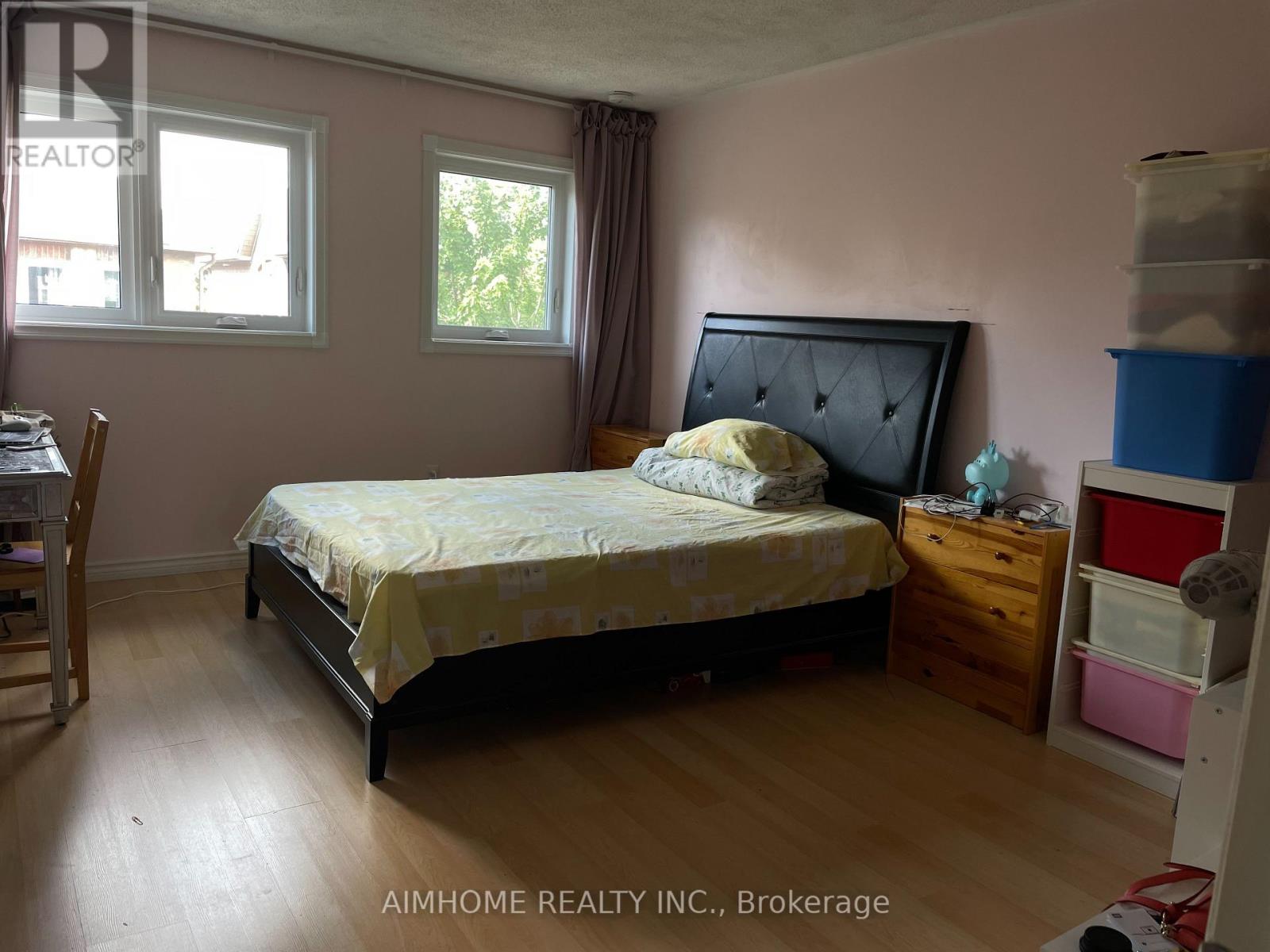 6928 Glory Court, Mississauga, Ontario  L5N 7E1 - Photo 14 - W13704404