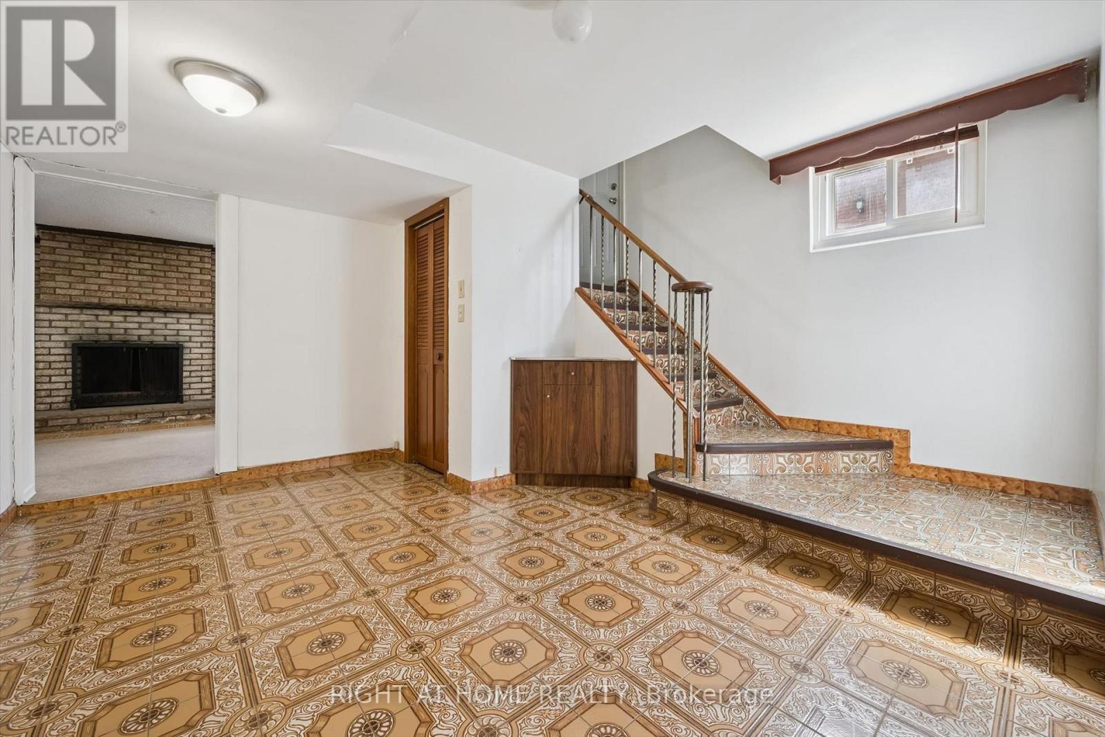 27 Jocada Road, Toronto, Ontario  M6L 2J4 - Photo 23 - W13704406