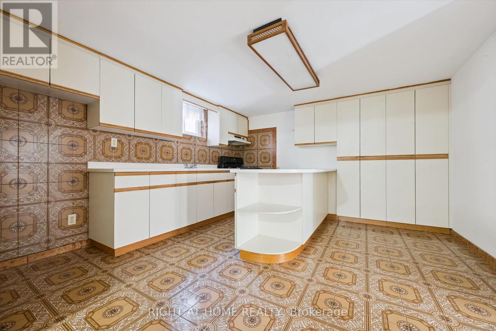 27 Jocada Road, Toronto, Ontario  M6L 2J4 - Photo 28 - W13704406